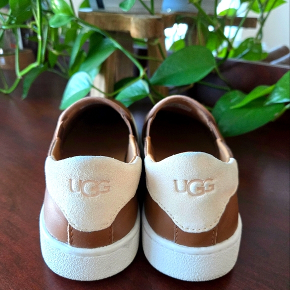 UGG Cas Leather Slip-On Sneaker in Chestnut - Picture 2 of 6
